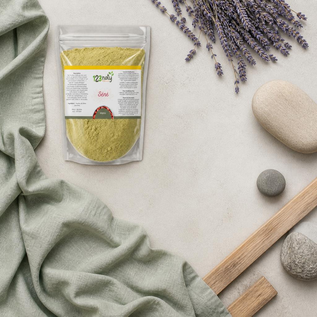 100g Feuille de Séné en Poudre | 123NATY — Ambiance flat lay