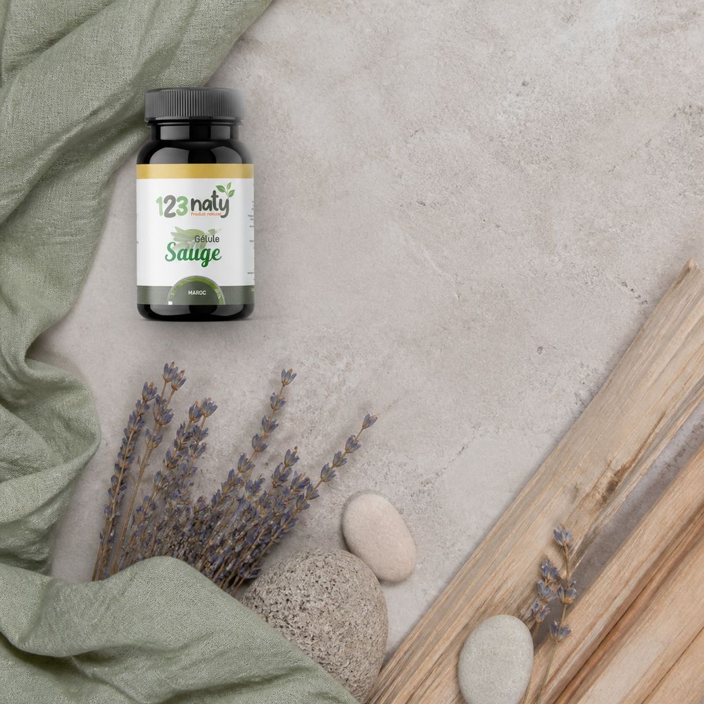Sauge en Gélules – 280 mg – 120 Gélules – Bien-être Féminin | 123NATY — Ambiance flat lay