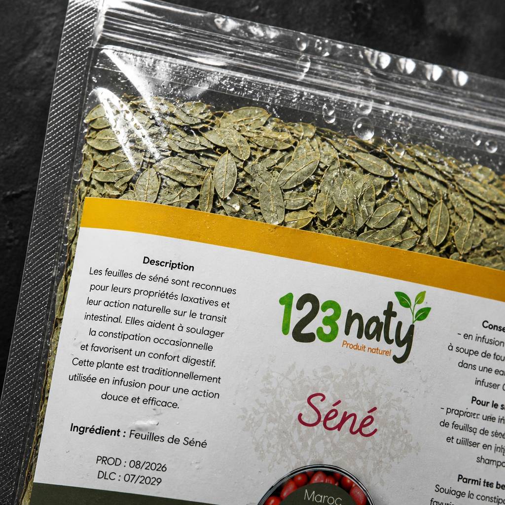 Feuille de séné – 100 g – Feuilles sèches | 123NATY — Détail macro du flacon