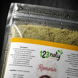 100g Romarin Poudre | 123NATY — Détail macro du flacon