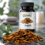 50 Capsules de Propolis — Texture en gros plan