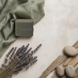 Carrés de Musc Kashmir – Parfum Solide – Fraîcheur Durable & Bien-être | 123NATY — Ambiance flat lay