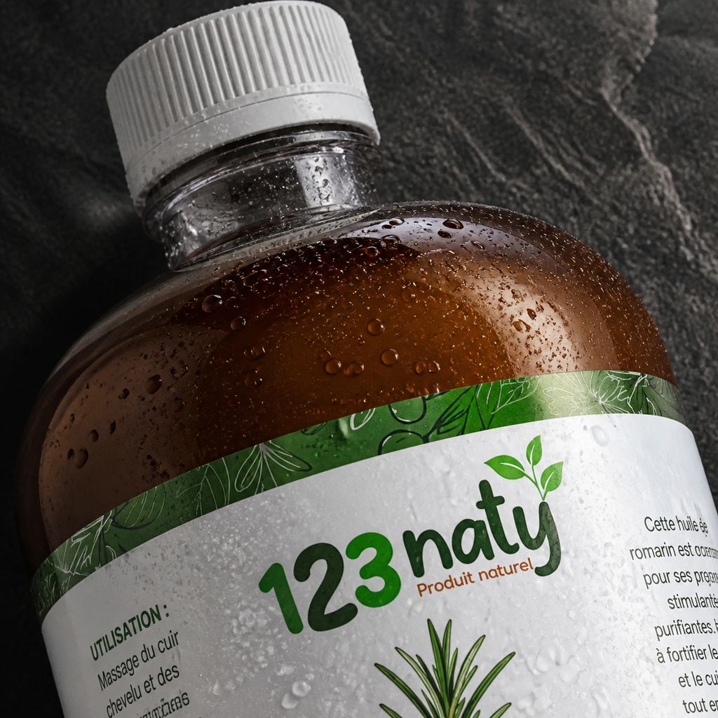 Pack 1L Huile de Romarin & 1kg Romarin Poudre | 123NATY — Détail macro du flacon